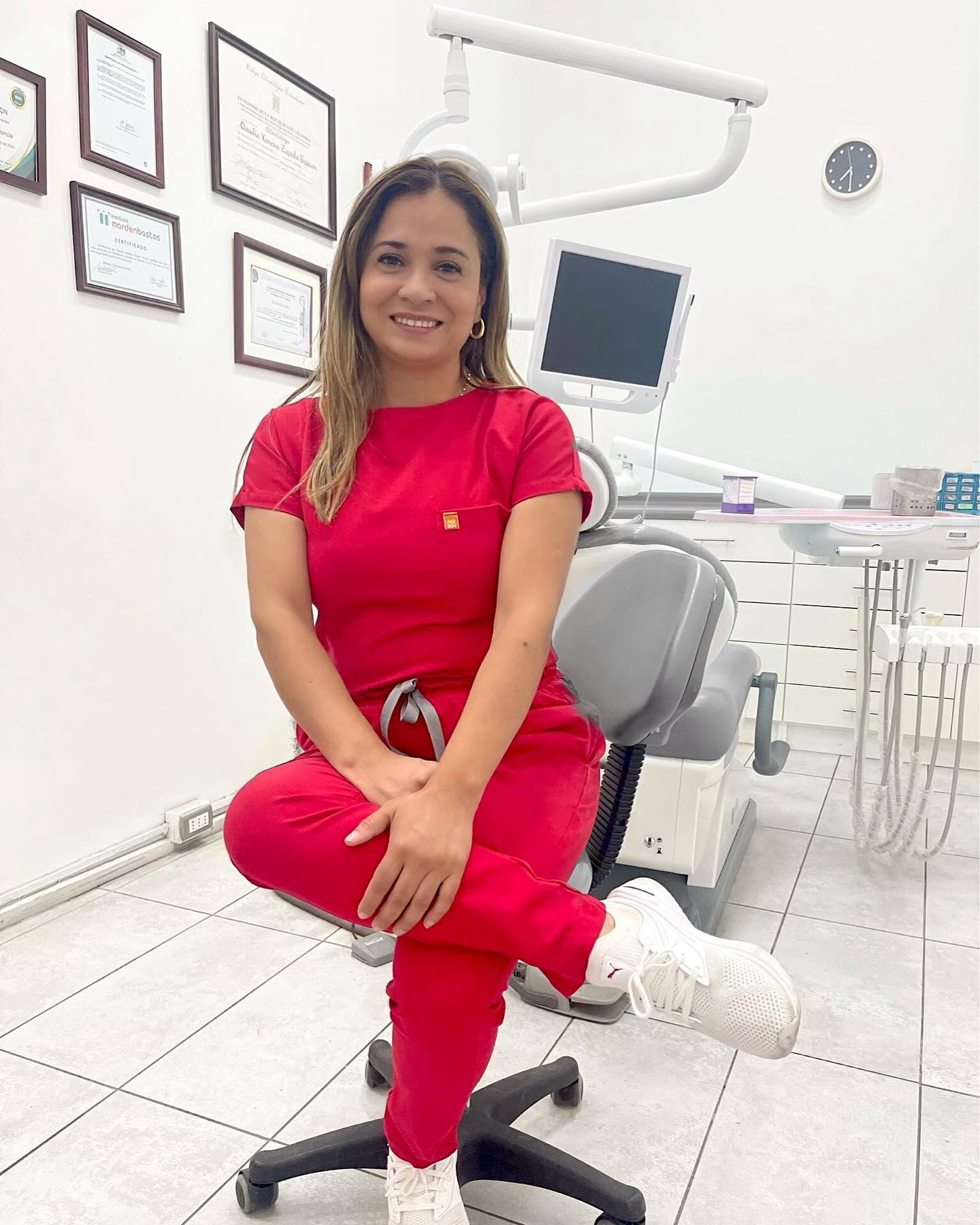 Foto profesional de Dra. Claudia Zapata